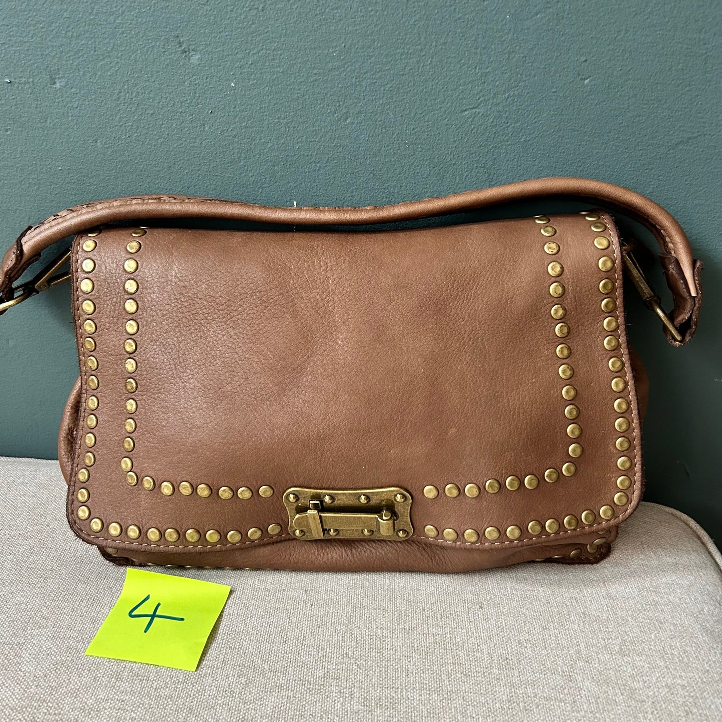 SECONDS Vintage Stud Taupe