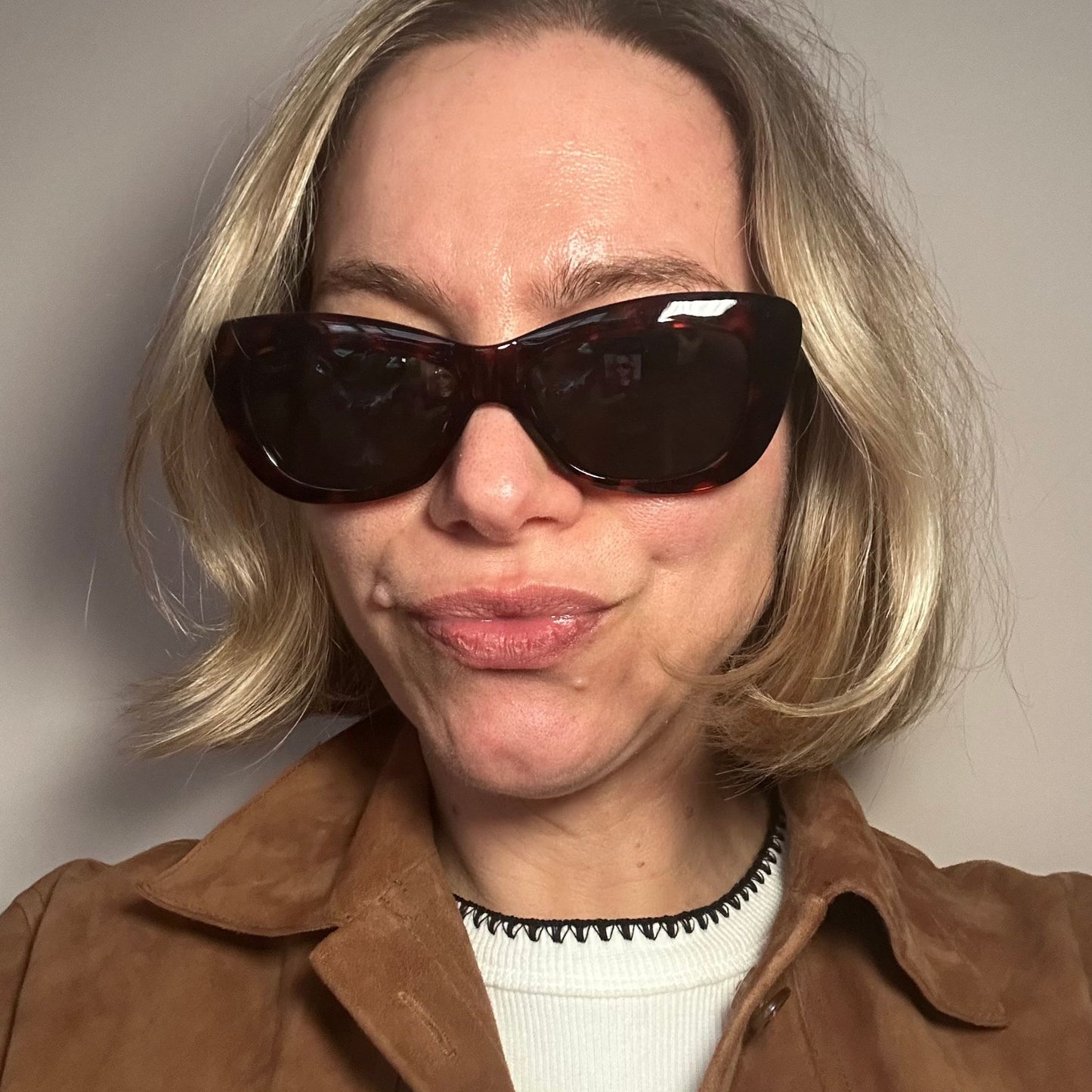 Sleek Cat Eye Sunglasses
