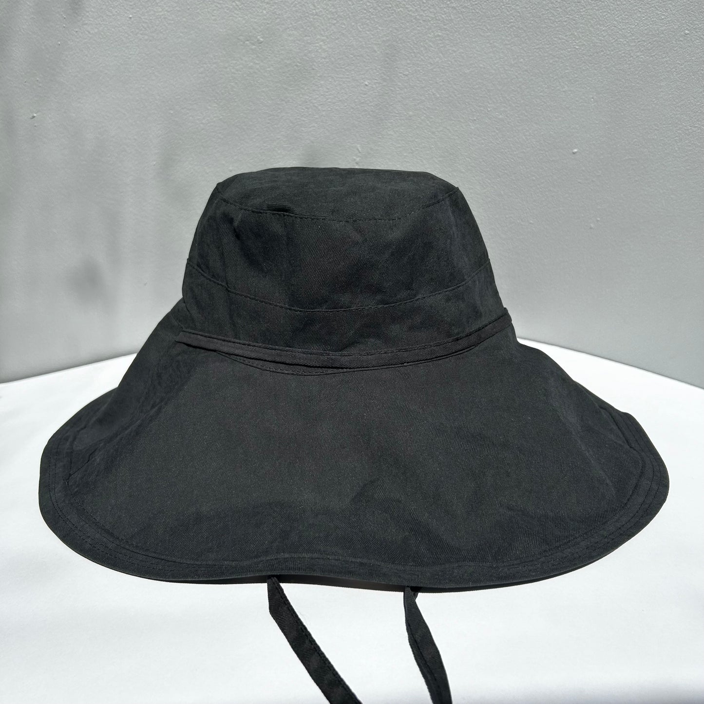Wide brimmed reversible checked sunhats