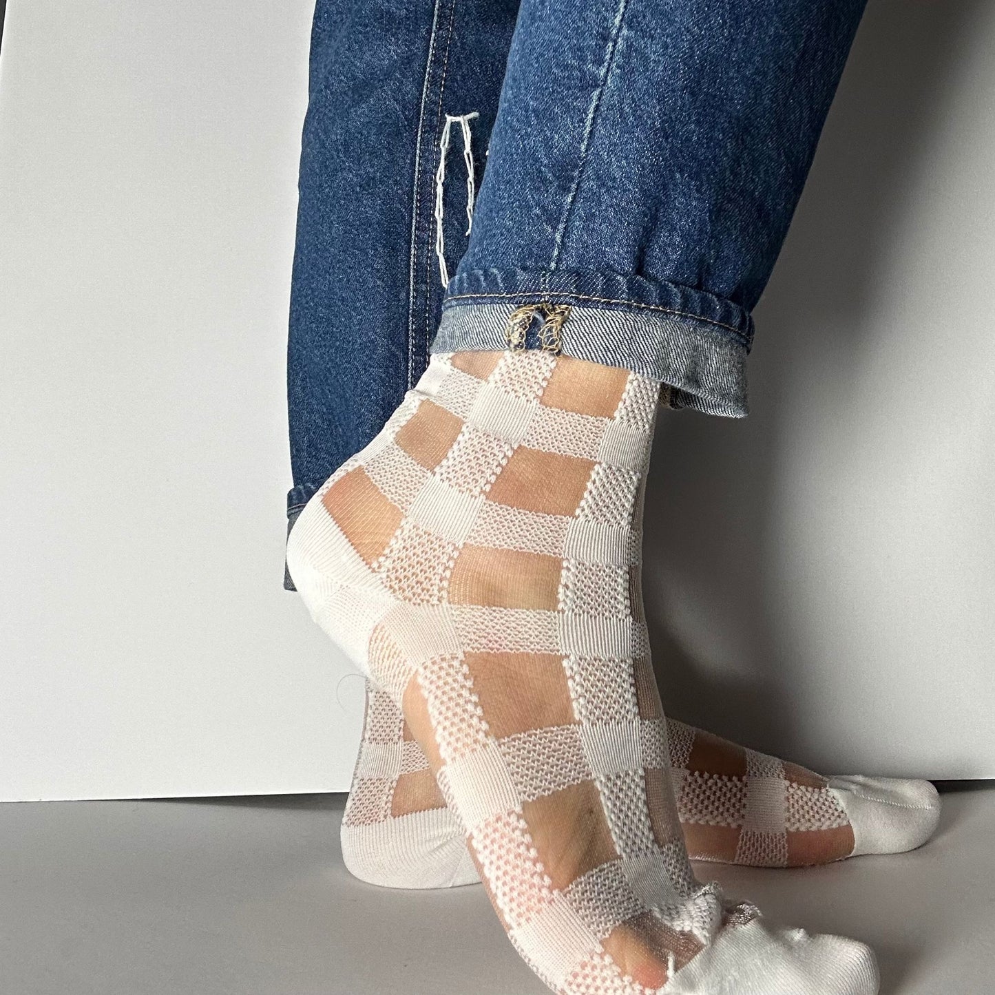 Sheer Checked Socks