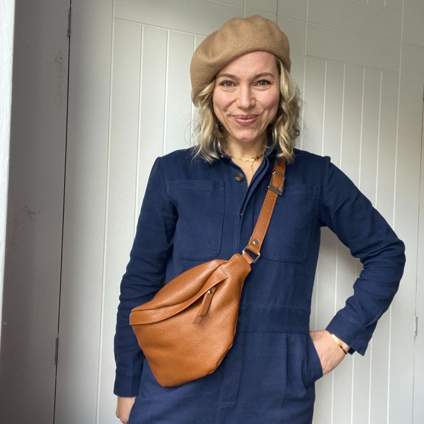 cognac large leather bumbag