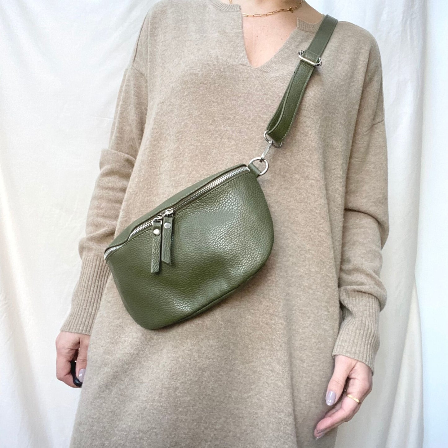 Khaki leather bumbag