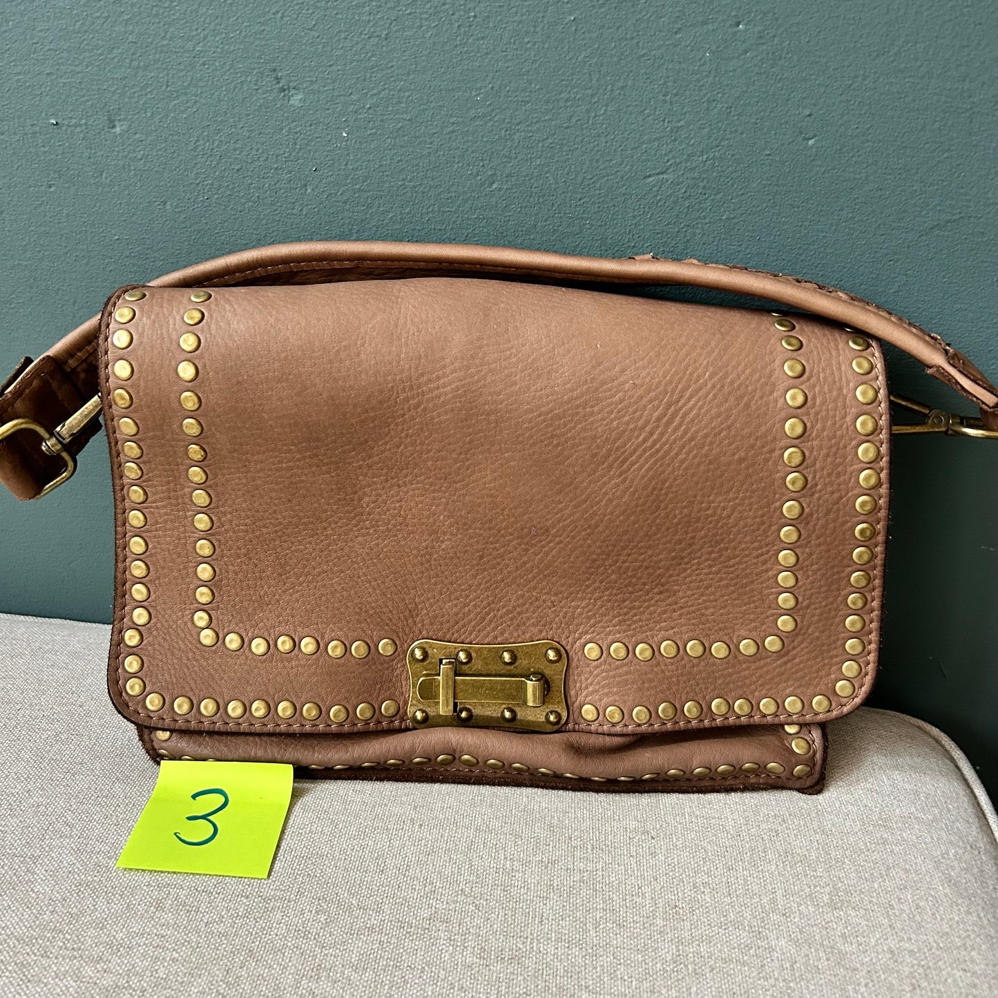 SECONDS Vintage Stud Taupe