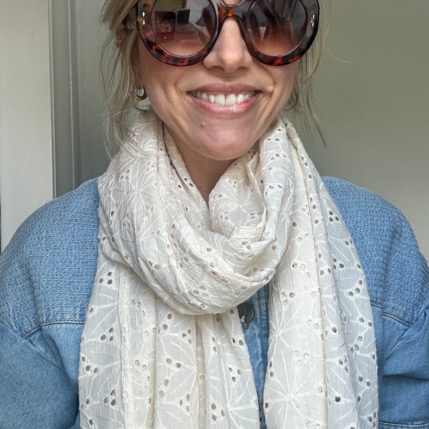 Broiderie Scarf