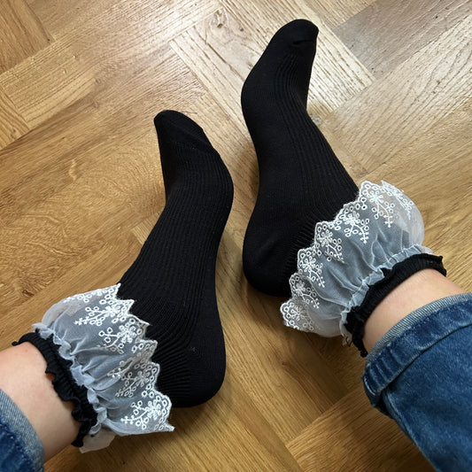 Lace frill socks