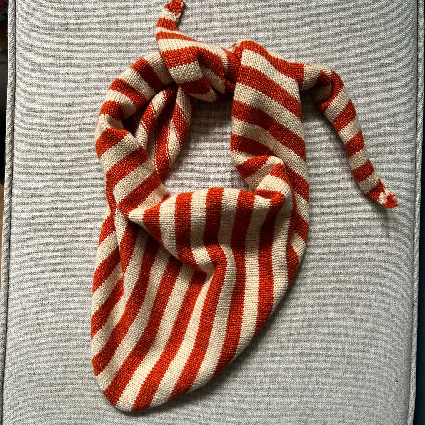 Striped knitted neckerchief