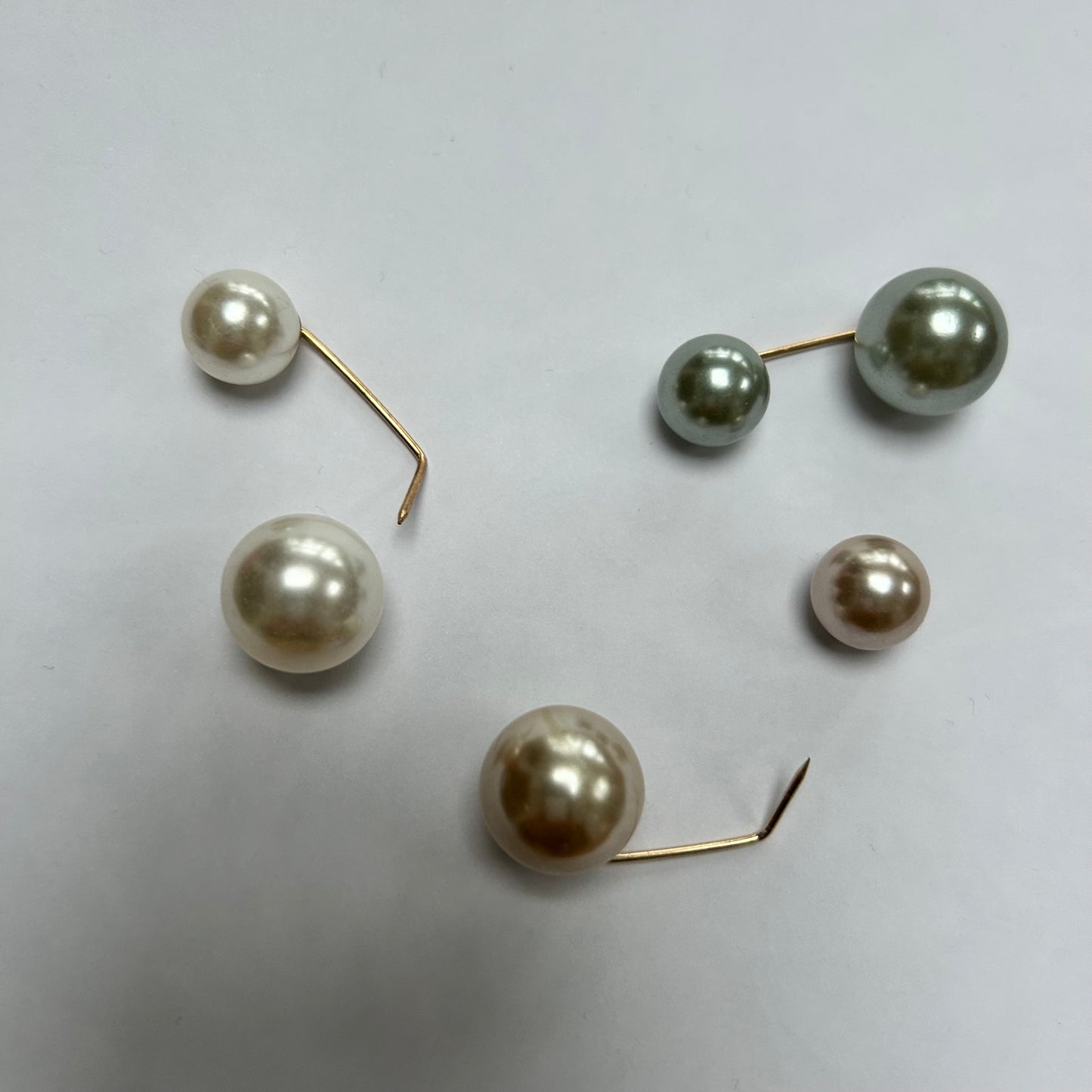 Pearl brooch pins