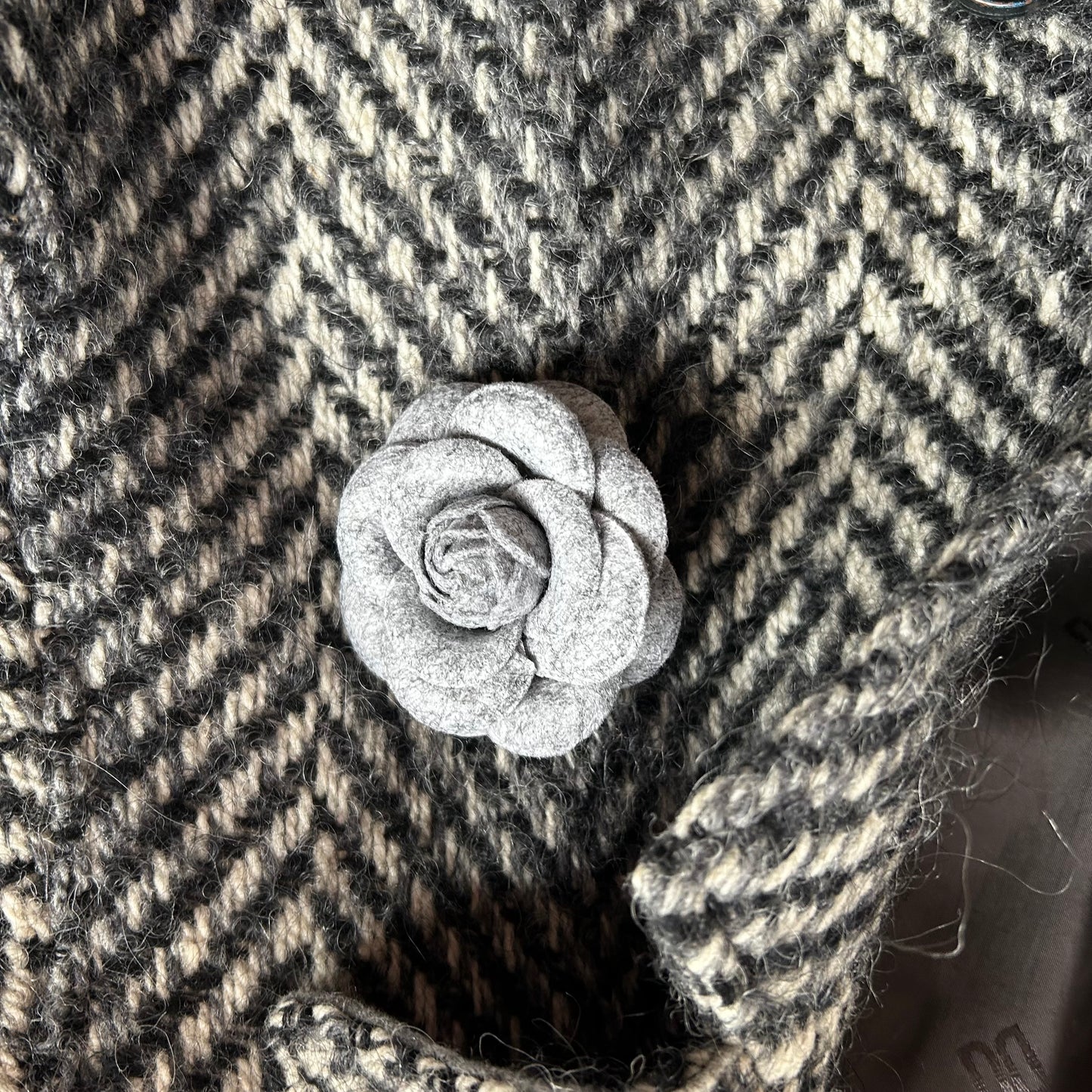 Wool Camellia brooches