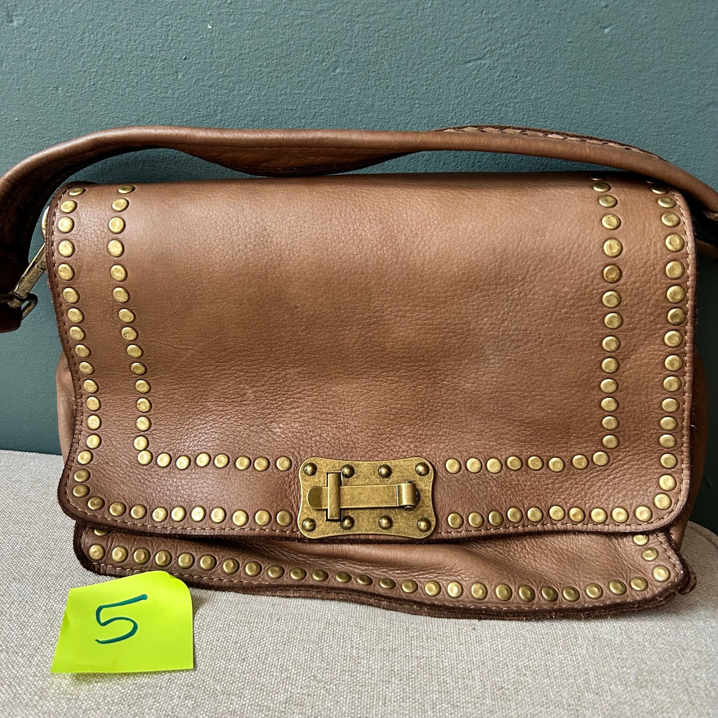 SECONDS Vintage Stud Taupe