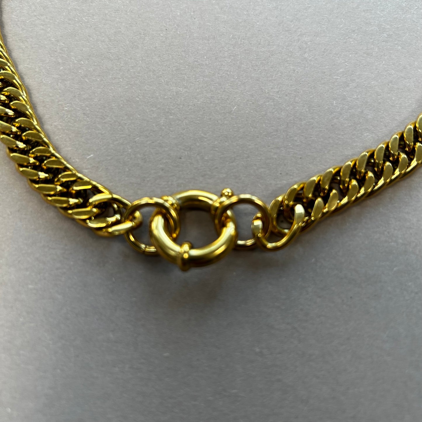 Chunky Gold Springring Necklace