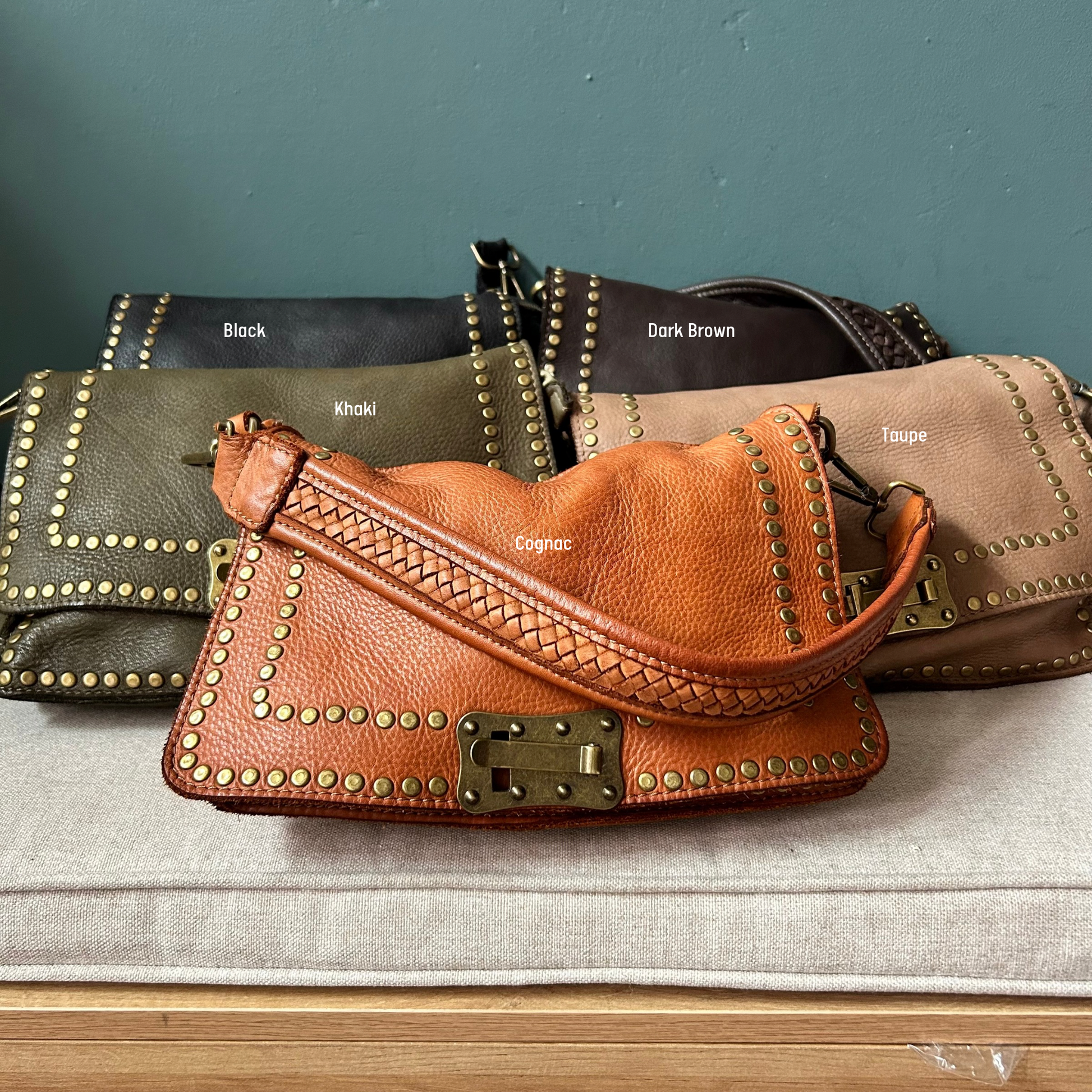 Scott-Samuel | The Studded Vintage Style Leather Bag Scott-Samuel | The Studded Vintage Style Leather Bag