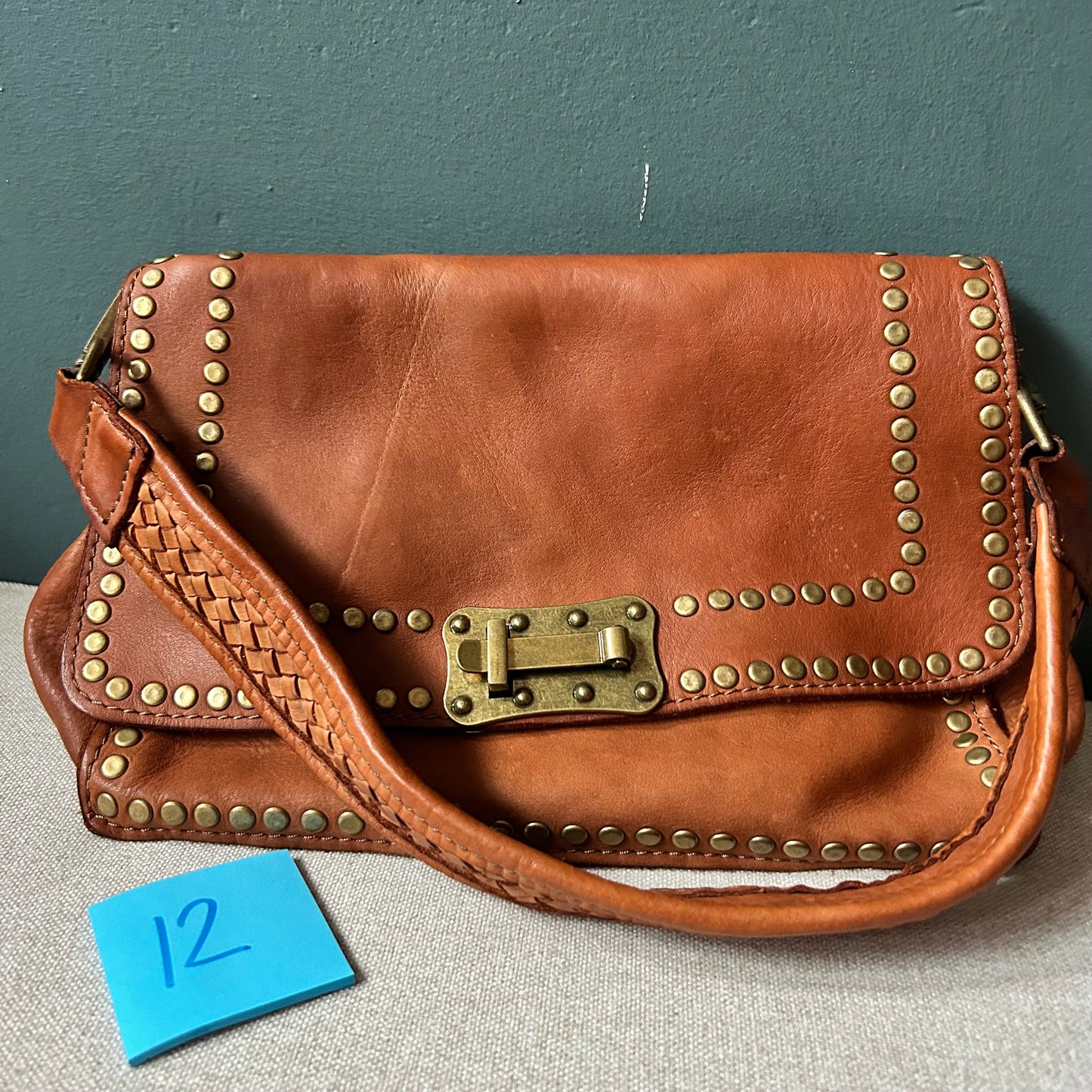 SECONDS Vintage Stud Cognac