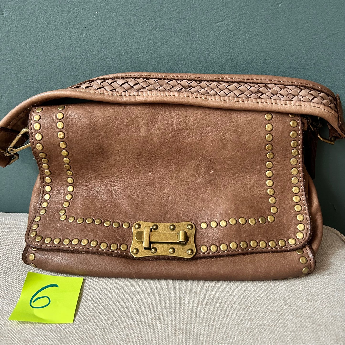 SECONDS Vintage Stud Taupe