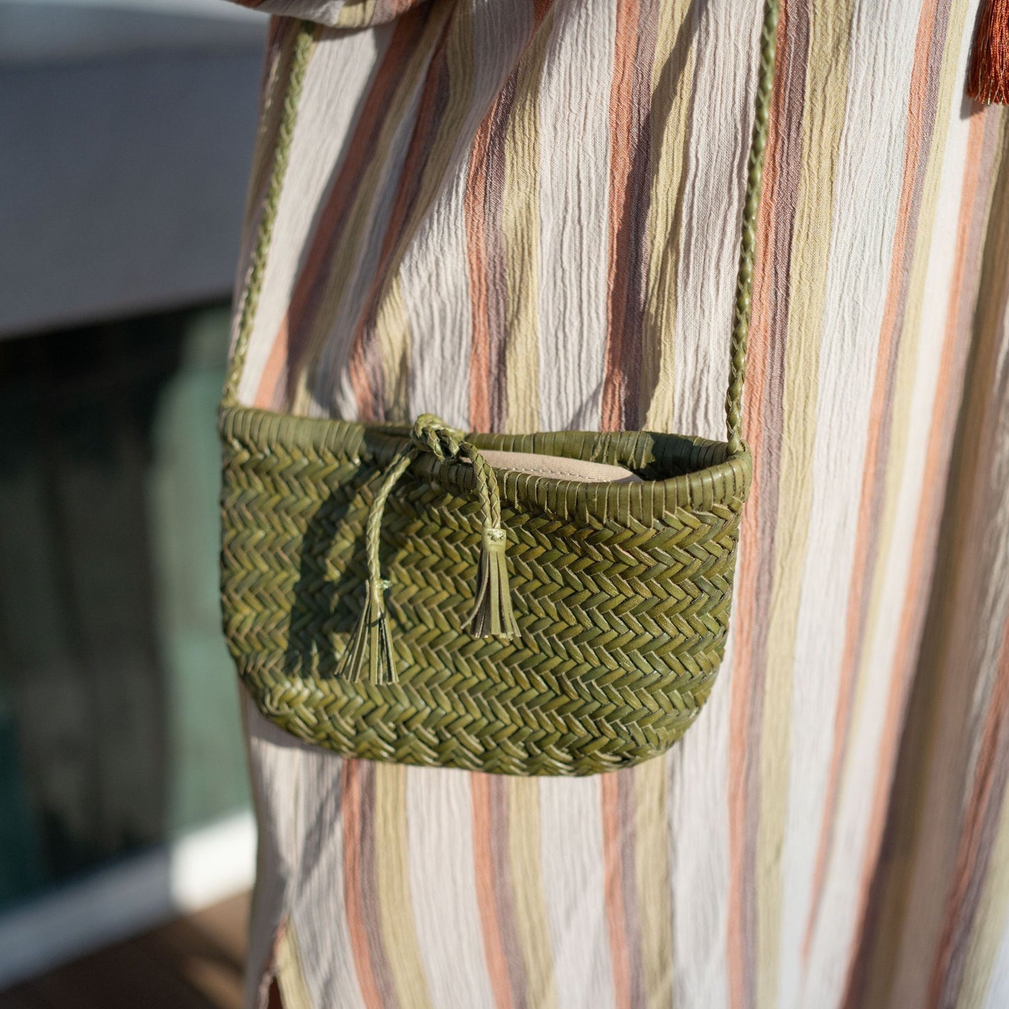 Mini Woven leather bag