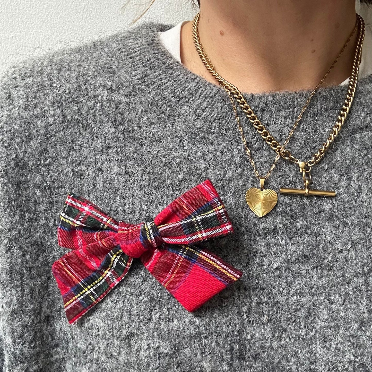 Tartan bow brooch