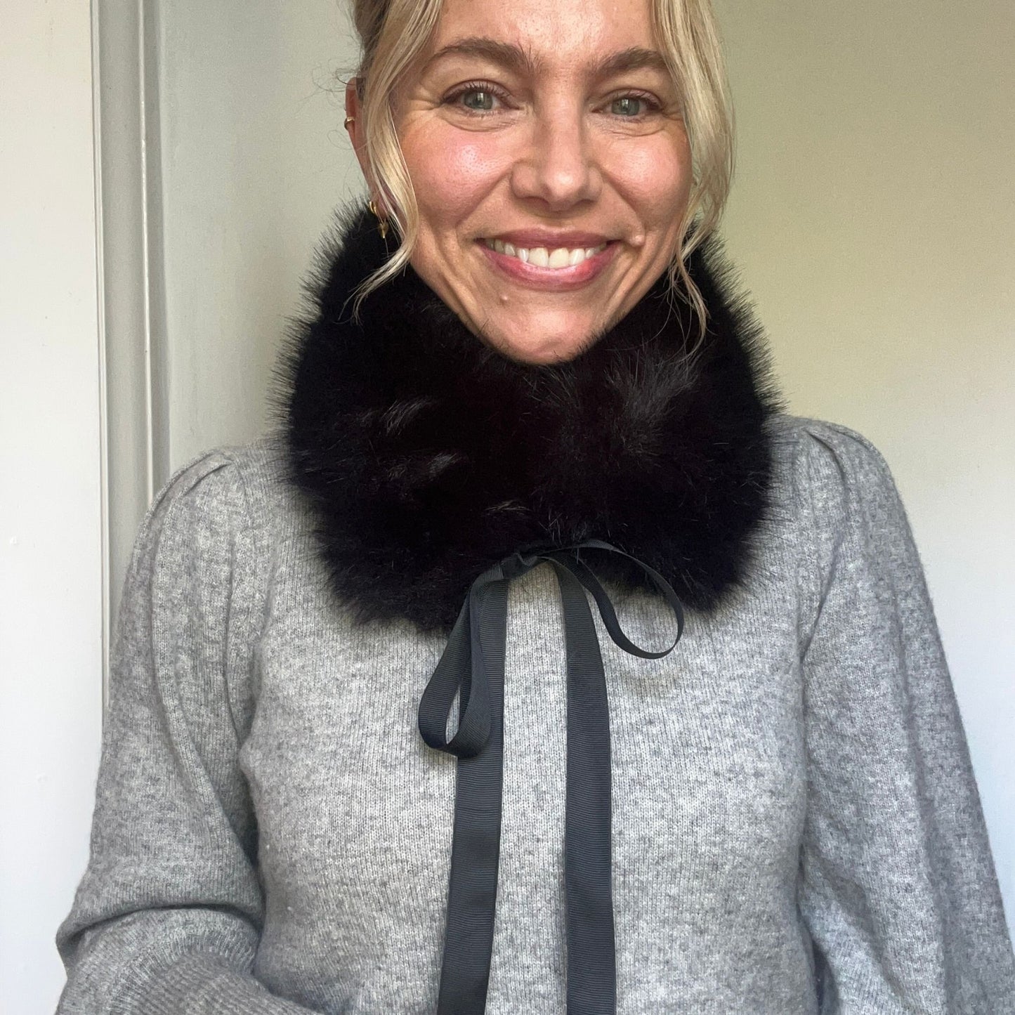 Faux fur collars