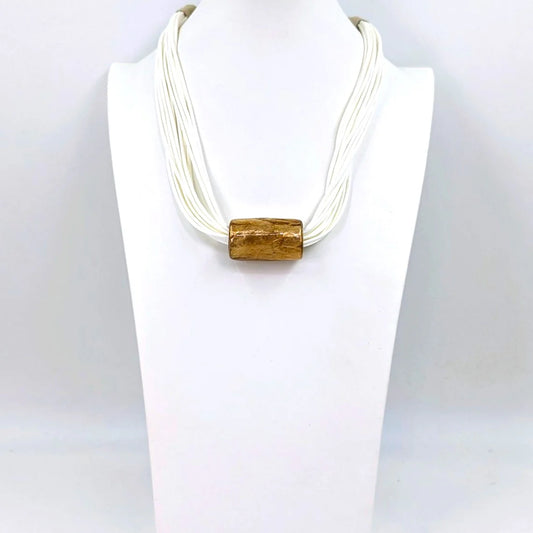 Resin cord necklace white