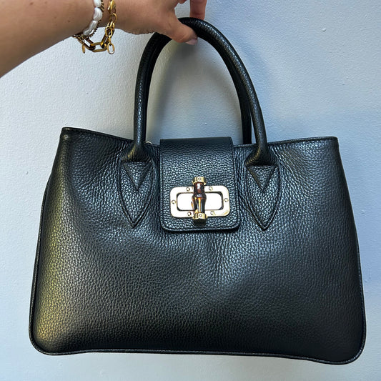 The Classic Leather handbag