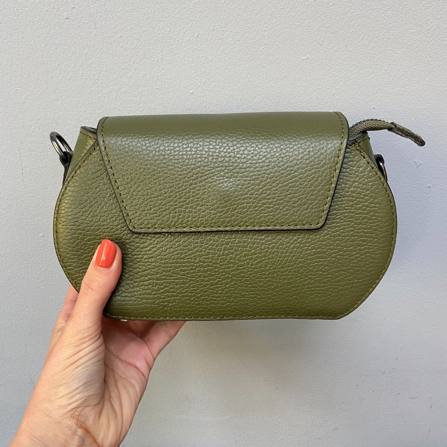 The Small Leather Handbag