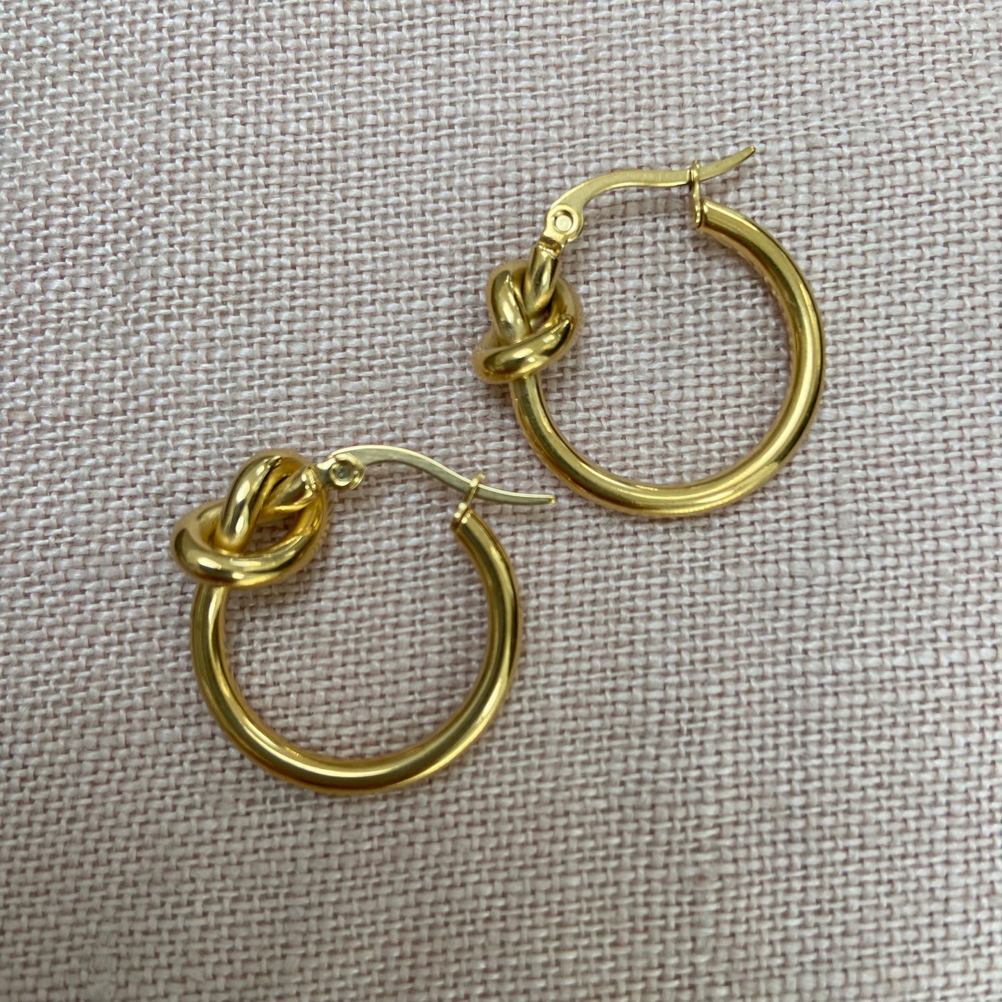 Knot gold hoop earrings