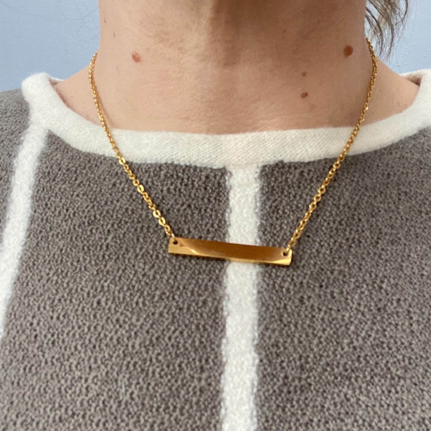 Gold Bar Necklace (plain or engraved)