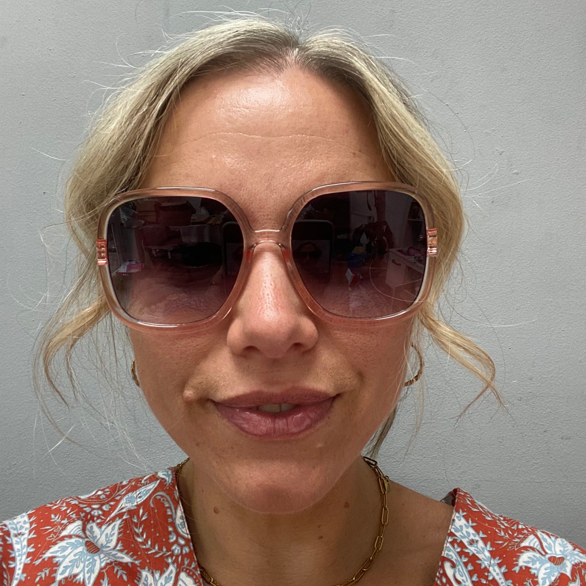 Oversized sunglasses vintage shop