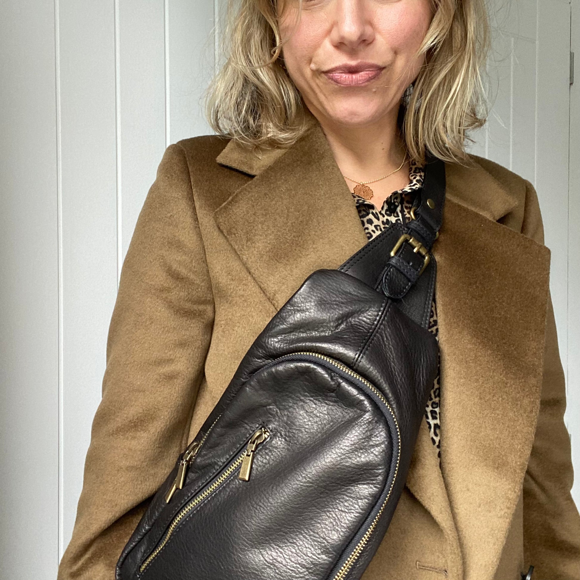 Néonoé Leather Shoulder Crossbody Bag